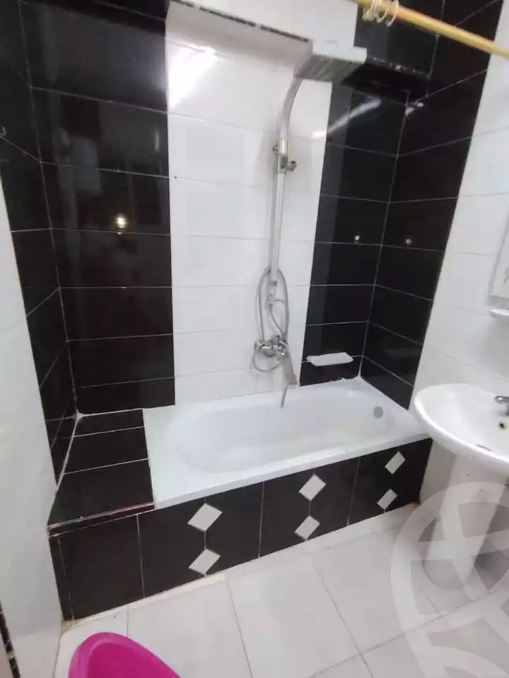 https://aqarmap.com.eg/ar/listing/6363133-for-rent-cairo-el-haram-shareaa-el-haram