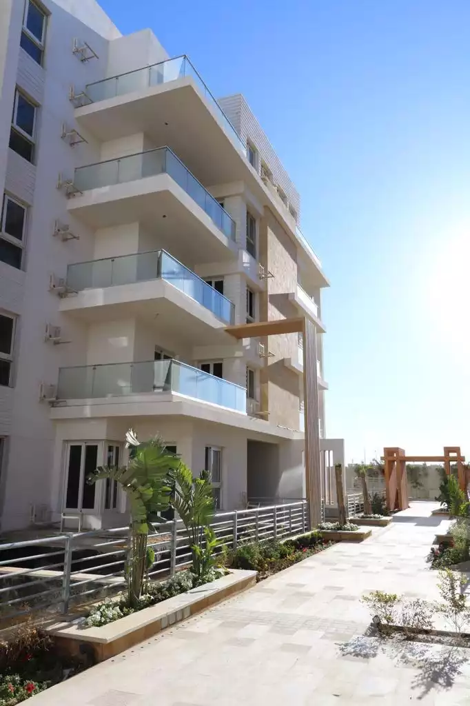 https://aqarmap.com.eg/ar/listing/6363352-for-sale-cairo-6th-of-october-compounds-mountain-view-icity-october-mv-park-mountain-view-icity-october