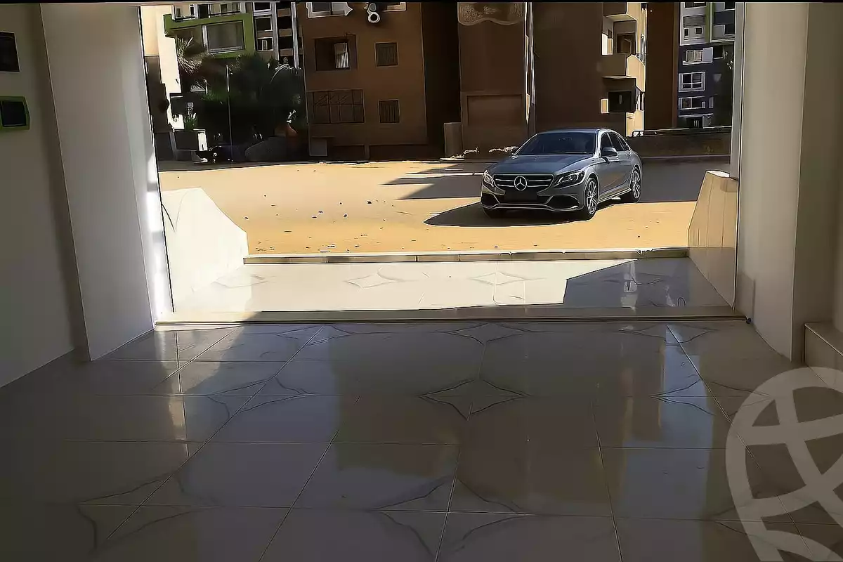 https://aqarmap.com.eg/en/listing/6363661-for-sale-cairo-mokattam-el-hadabah-el-wosta-lsb-yn-fdn
