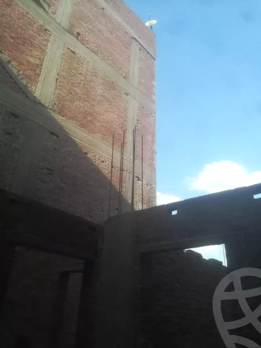 https://aqarmap.com.eg/en/listing/6366436-for-sale-cairo-helwan-kwrnysh-hlwn