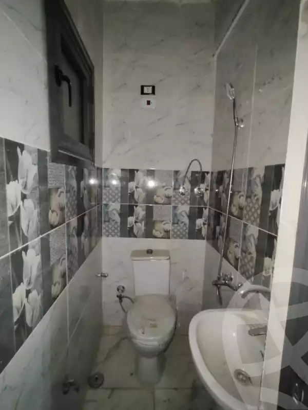 https://aqarmap.com.eg/ar/listing/6368345-for-sale-qalyubia-shubra-el-khaima-om-bayoumi