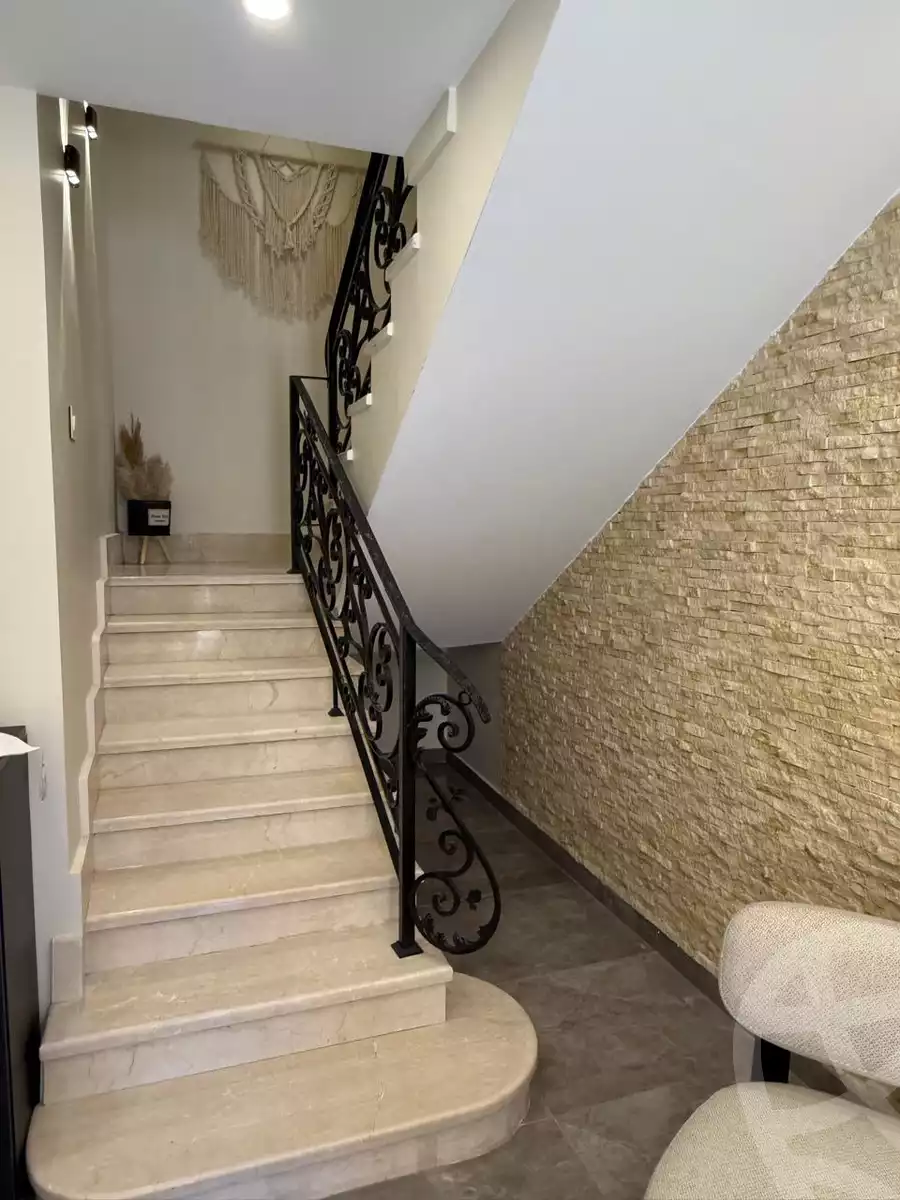 https://aqarmap.com.eg/en/listing/6369508-for-sale-cairo-6th-of-october-hadaeq-october-kmbwnd-fy-hdyq-ktwbr-ashgar-city