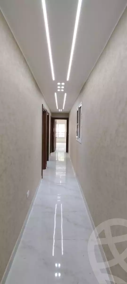 https://aqarmap.com.eg/en/listing/6370626-for-sale-cairo-el-sheikh-zayed-city-compounds-el-khamayel