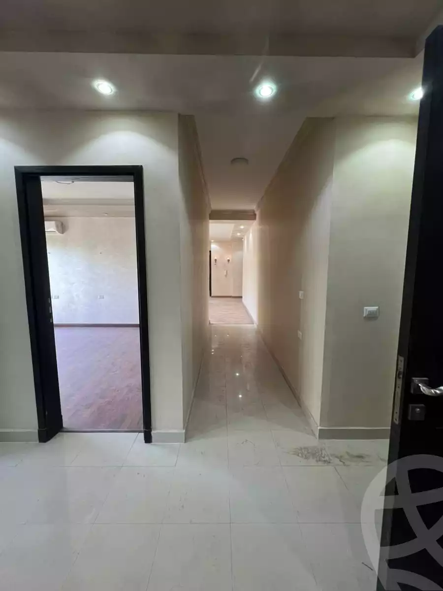 https://aqarmap.com.eg/en/listing/6374890-for-rent-cairo-el-sheikh-zayed-city-compounds-dh-drys