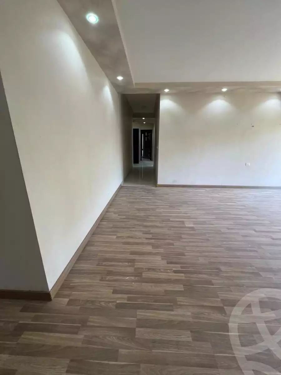 https://aqarmap.com.eg/en/listing/6374890-for-rent-cairo-el-sheikh-zayed-city-compounds-dh-drys