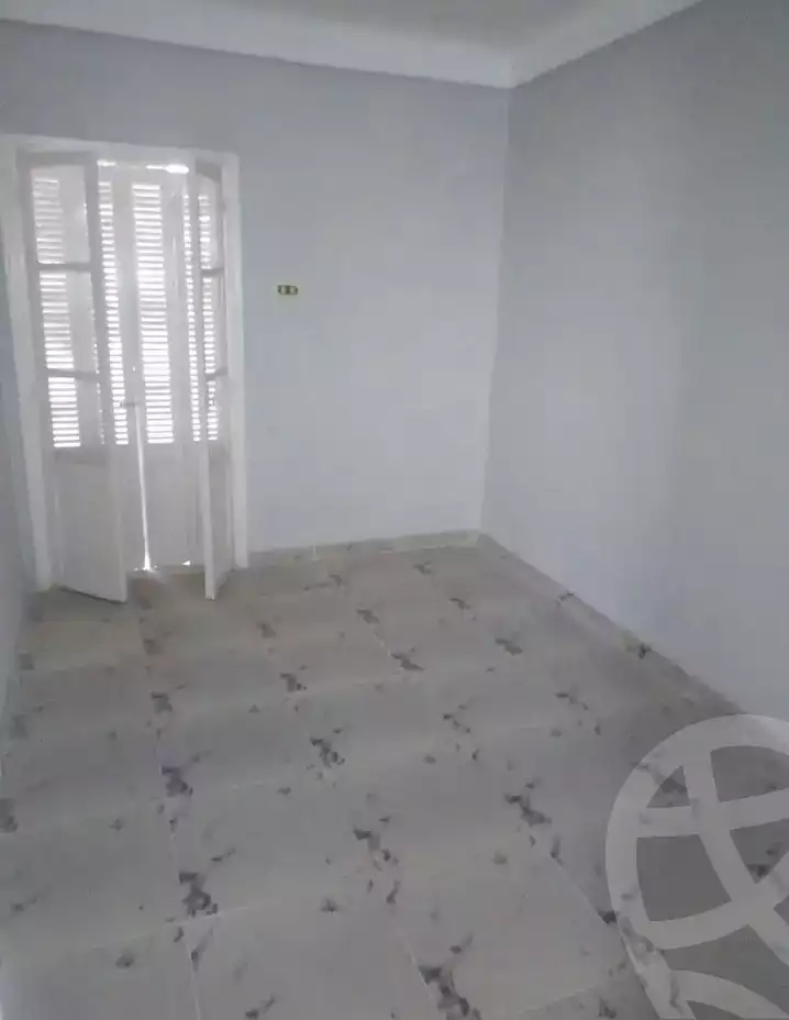 https://aqarmap.com.eg/en/listing/6375053-for-sale-alexandria-krmwz