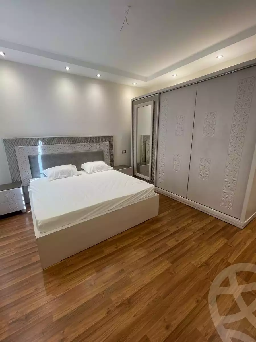 https://aqarmap.com.eg/en/listing/6374930-for-rent-cairo-6th-of-october-compounds-palm-parks