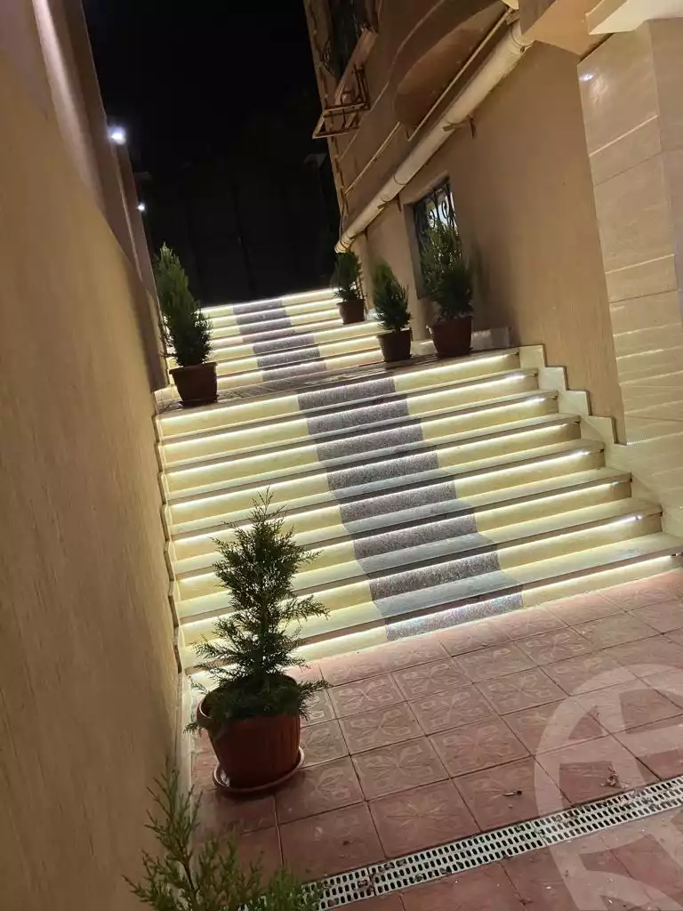 https://aqarmap.com.eg/ar/listing/6375326-for-rent-cairo-new-cairo-el-narges-el-narges-2-pilot-halawany-st