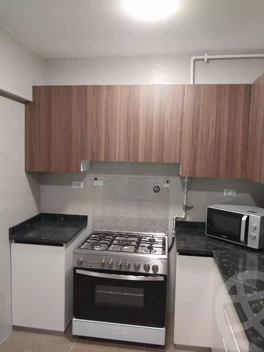 https://aqarmap.com.eg/en/listing/6375430-for-rent-cairo-new-cairo-lrhb-city-phase-4-mohammed-farid-st