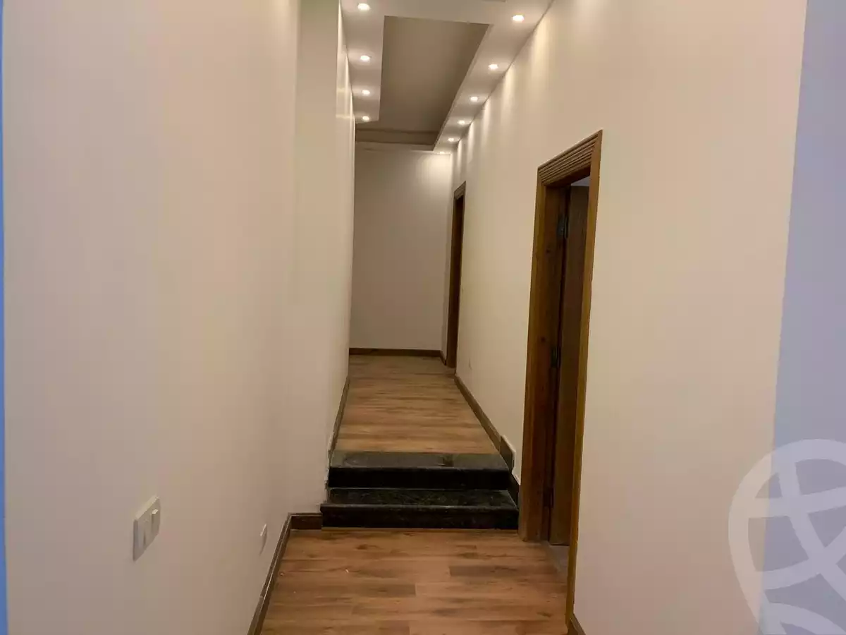 https://aqarmap.com.eg/en/listing/6376515-for-sale-cairo-el-sheikh-zayed-city-compounds-beverly-hills