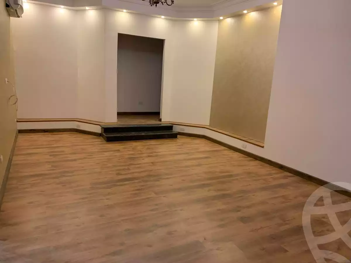 https://aqarmap.com.eg/en/listing/6376515-for-sale-cairo-el-sheikh-zayed-city-compounds-beverly-hills