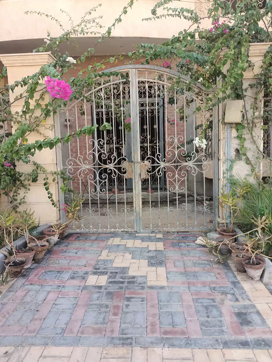 https://aqarmap.com.eg/en/listing/6377033-for-sale-cairo-new-cairo-el-yassamin-el-yasmeen-2