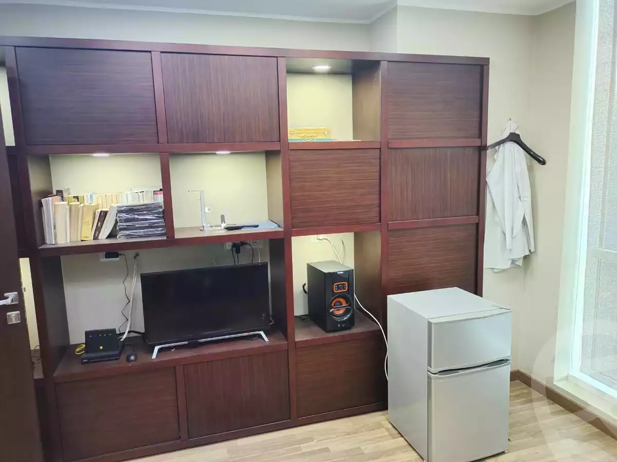 https://aqarmap.com.eg/en/listing/6377106-for-sale-cairo-el-sheikh-zayed-city-compounds-capital-business-park