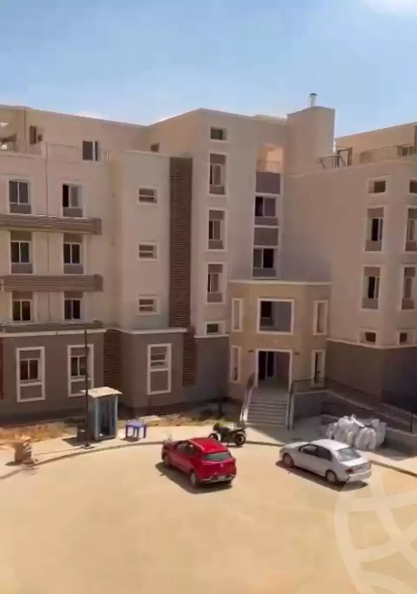 https://aqarmap.com.eg/en/listing/6380027-for-sale-cairo-6th-of-october-compounds-october-plaza