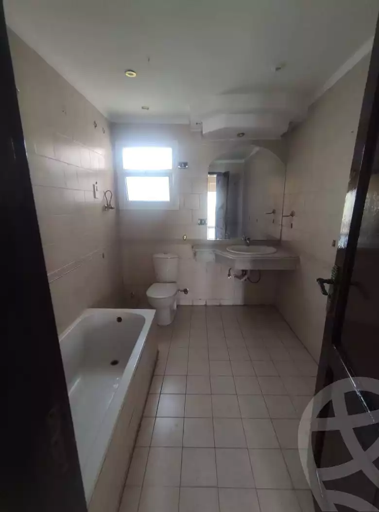 https://aqarmap.com.eg/ar/listing/6380083-for-rent-cairo-el-sheikh-zayed-city-compounds-hadayek-el-mohandiseen