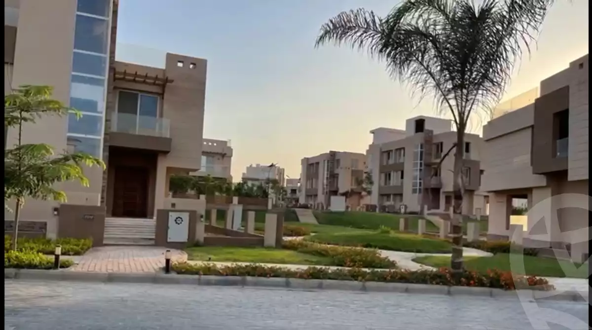 https://aqarmap.com.eg/en/listing/6382846-for-sale-cairo-6th-of-october-compounds-rayos