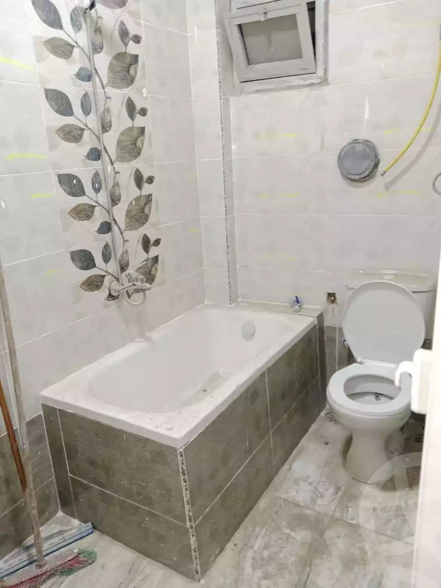https://aqarmap.com.eg/ar/listing/6384321-for-sale-qalyubia-shubra-el-khaima-shubra-el-khaima-city-ahmed-oraby-st