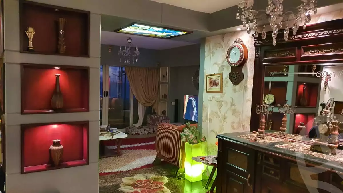https://aqarmap.com.eg/ar/listing/6384566-for-sale-alexandria-sn-styfnw-san-stefano-grand-plaza