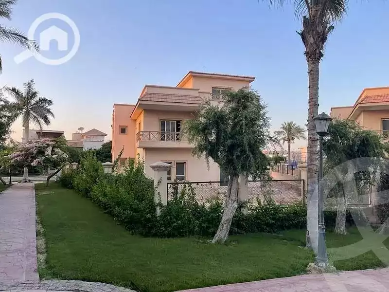 https://aqarmap.com.eg/ar/listing/6384703-for-sale-cairo-el-sheikh-zayed-city-compounds-greens