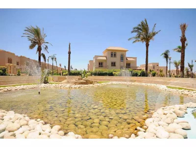 https://aqarmap.com.eg/ar/listing/6384703-for-sale-cairo-el-sheikh-zayed-city-compounds-greens