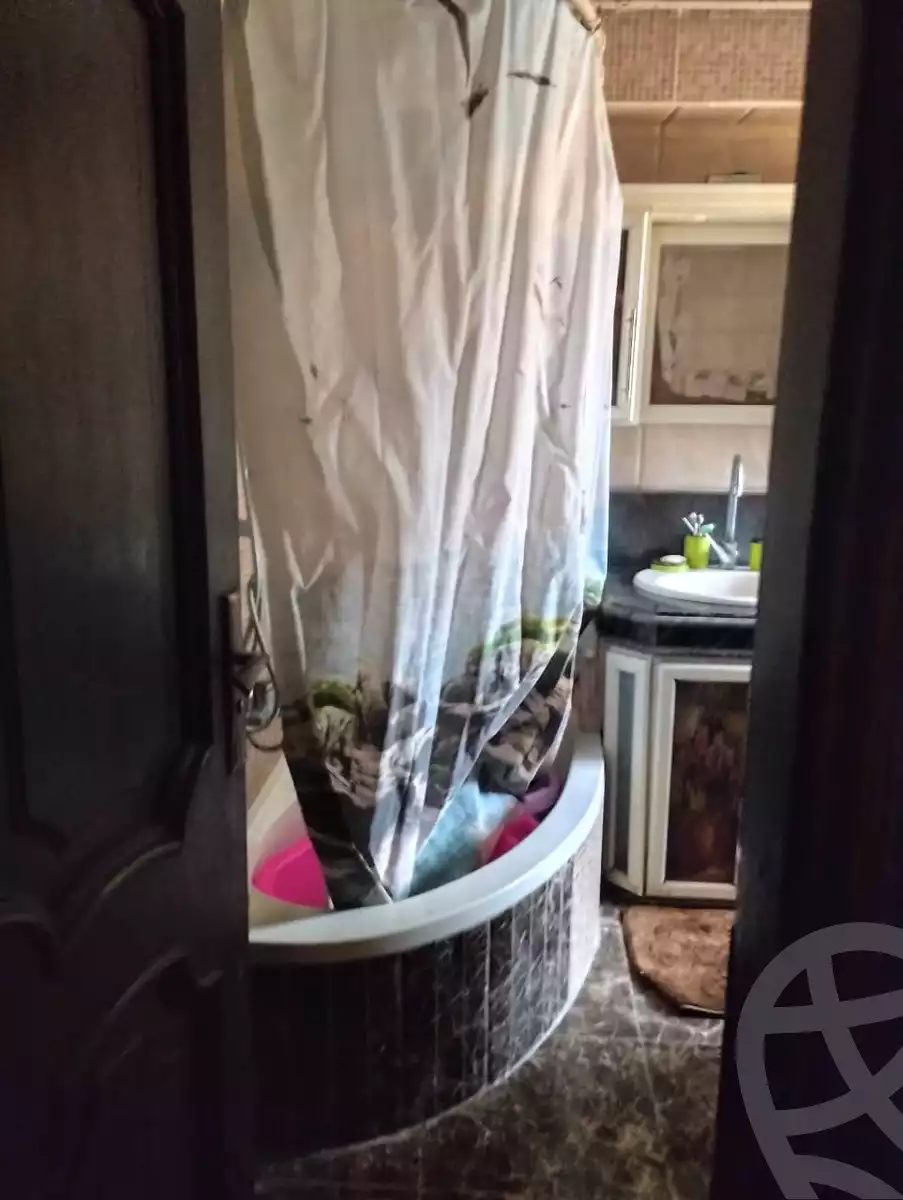 https://aqarmap.com.eg/ar/listing/6385067-for-sale-alexandria-ganaklis-shr-bw-qyr-tryq-lhry