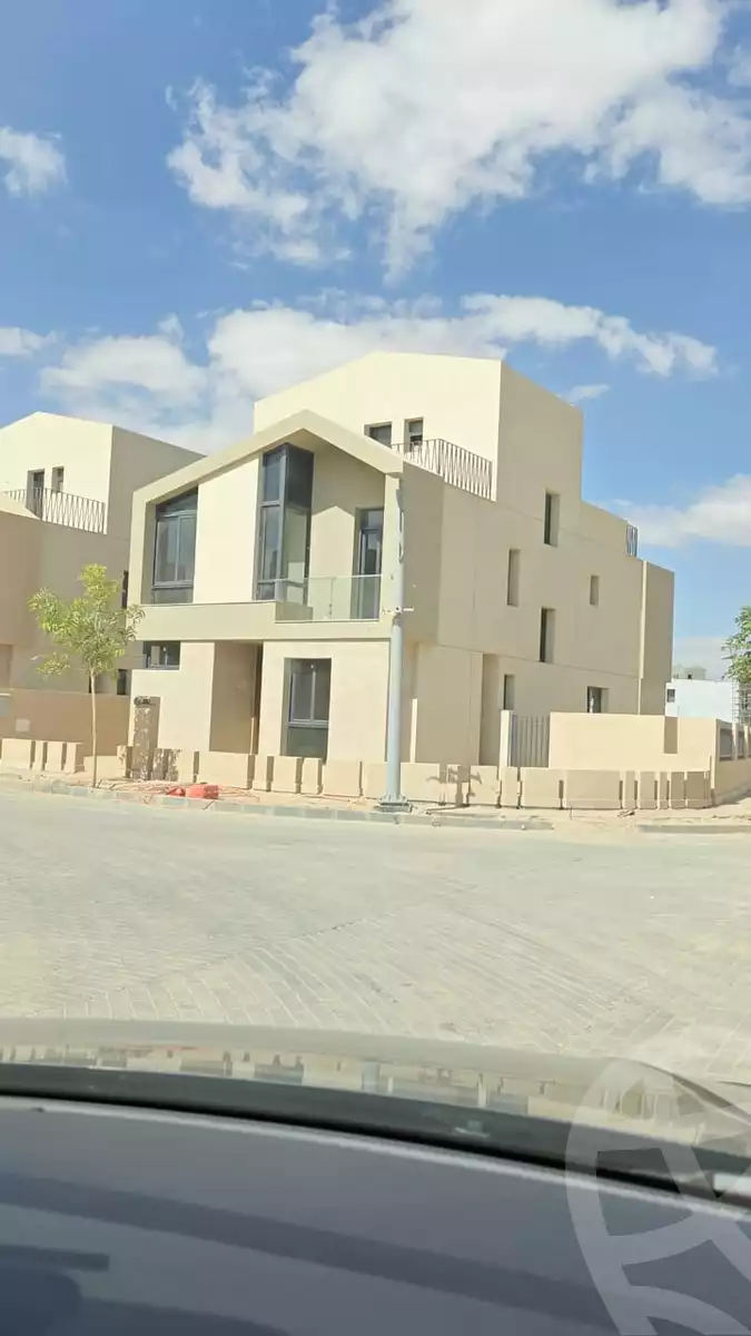 https://aqarmap.com.eg/ar/listing/6130045-for-sale-cairo-el-sheikh-zayed-city-lshykh-zyd-ljdyd-karmell-compound-sodic
