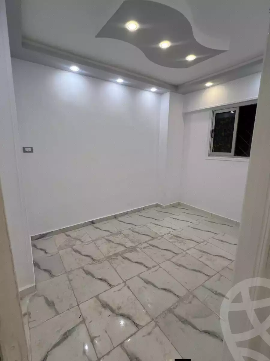 https://aqarmap.com.eg/ar/listing/6386609-for-sale-alexandria-bahray-el-anfoshy-sidi-yakout-st