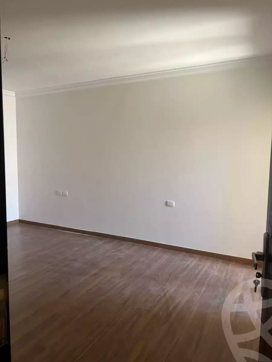 https://aqarmap.com.eg/ar/listing/6387336-for-rent-cairo-new-cairo-compounds-brwmynd-ryzydns-wdy-djl-llttwyr