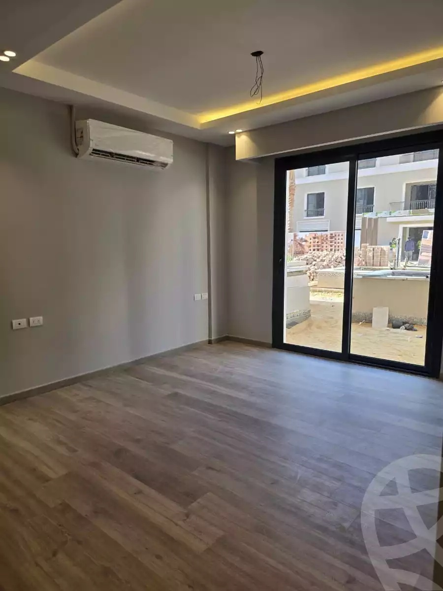 https://aqarmap.com.eg/ar/listing/6389751-for-rent-cairo-el-sheikh-zayed-city-compounds-kmbwnd-fyldj-wyst-dr-llttwyr