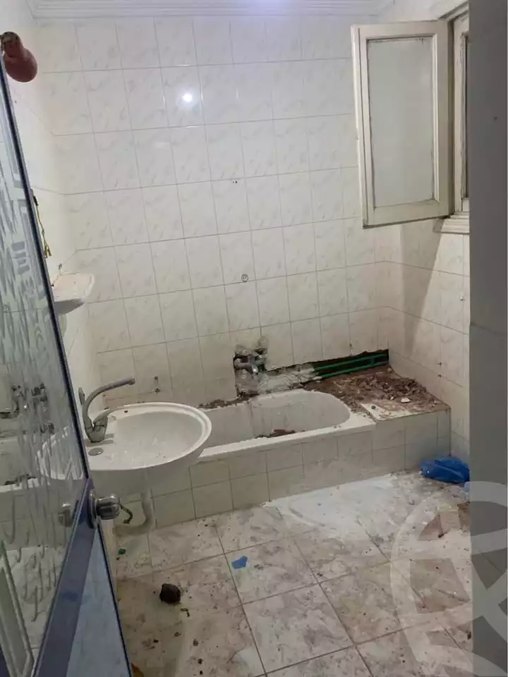 https://aqarmap.com.eg/en/listing/6390962-for-sale-alexandria-moharram-bey-el-rasafa-st
