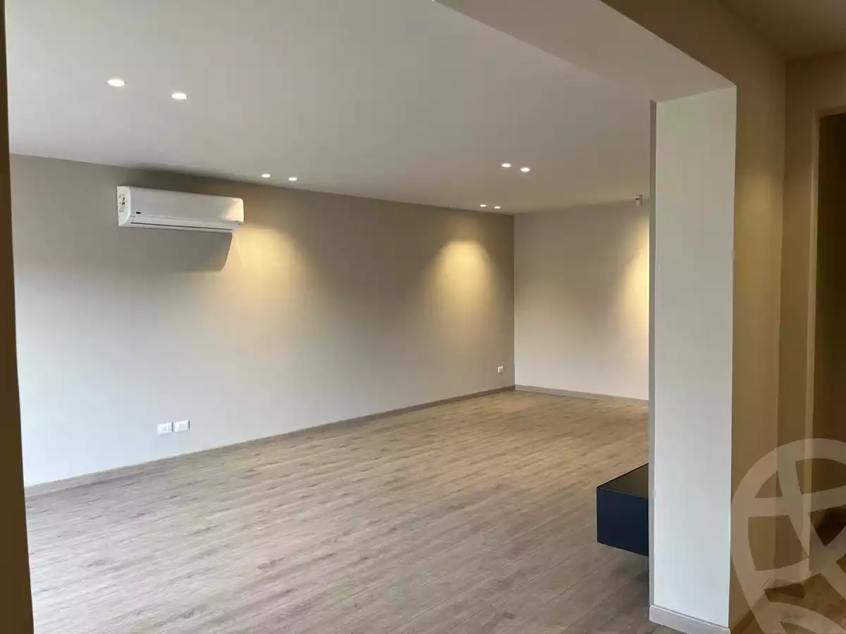 https://aqarmap.com.eg/en/listing/6394683-for-sale-cairo-el-sheikh-zayed-city-compounds-jewar