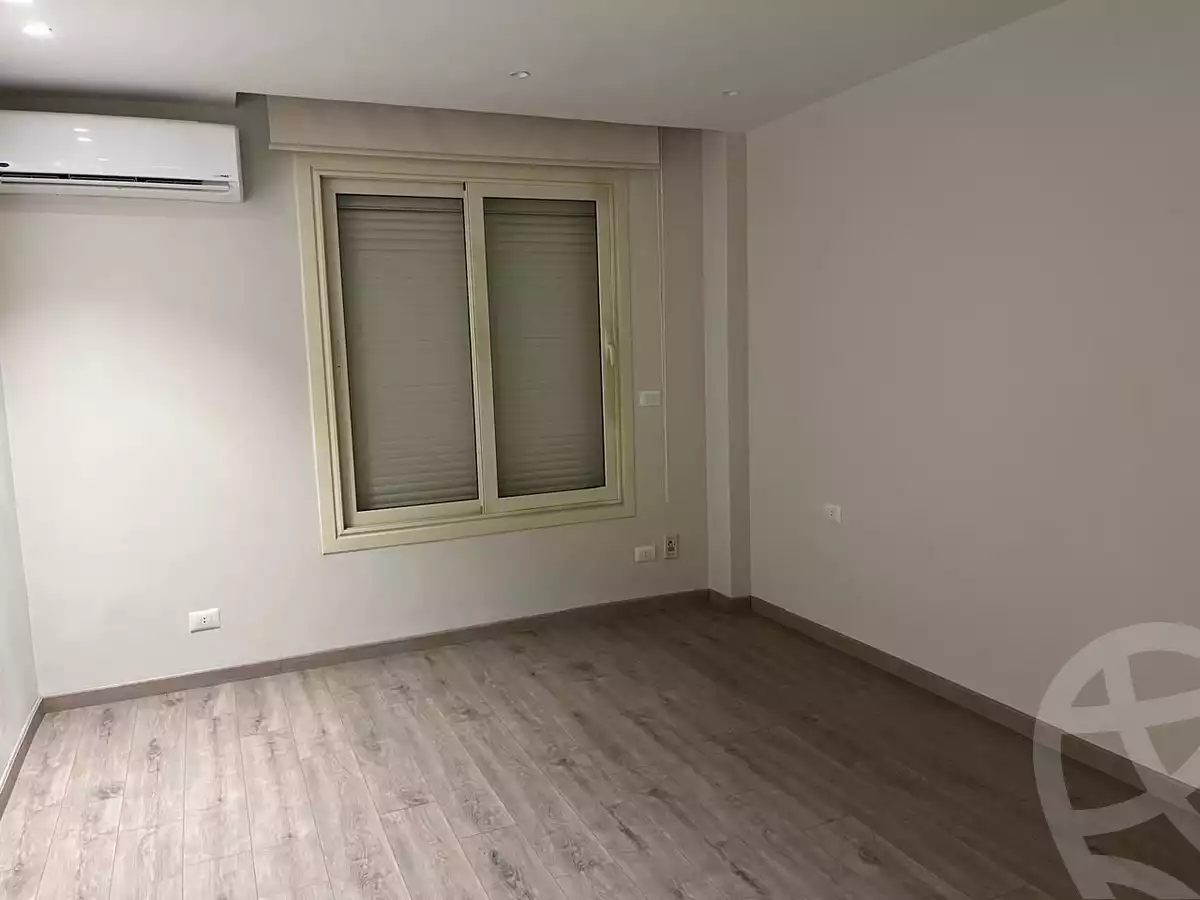 https://aqarmap.com.eg/en/listing/6394683-for-sale-cairo-el-sheikh-zayed-city-compounds-jewar