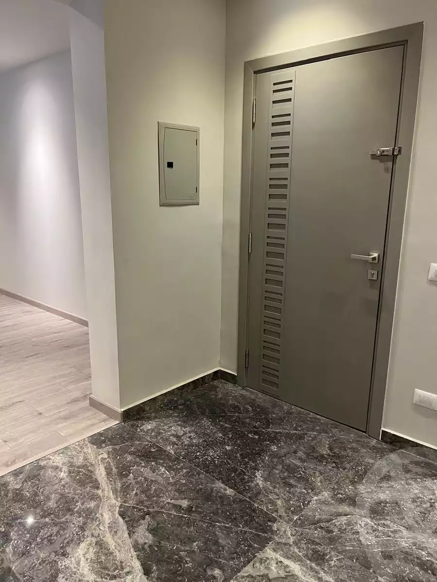 https://aqarmap.com.eg/en/listing/6394683-for-sale-cairo-el-sheikh-zayed-city-compounds-jewar