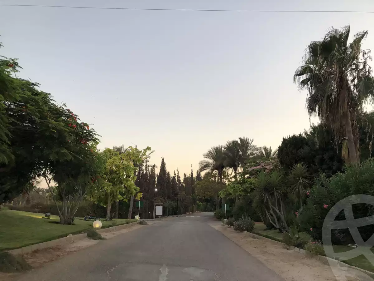 https://aqarmap.com.eg/ar/listing/6395936-for-sale-cairo-el-sheikh-zayed-city-compounds-ofok-1