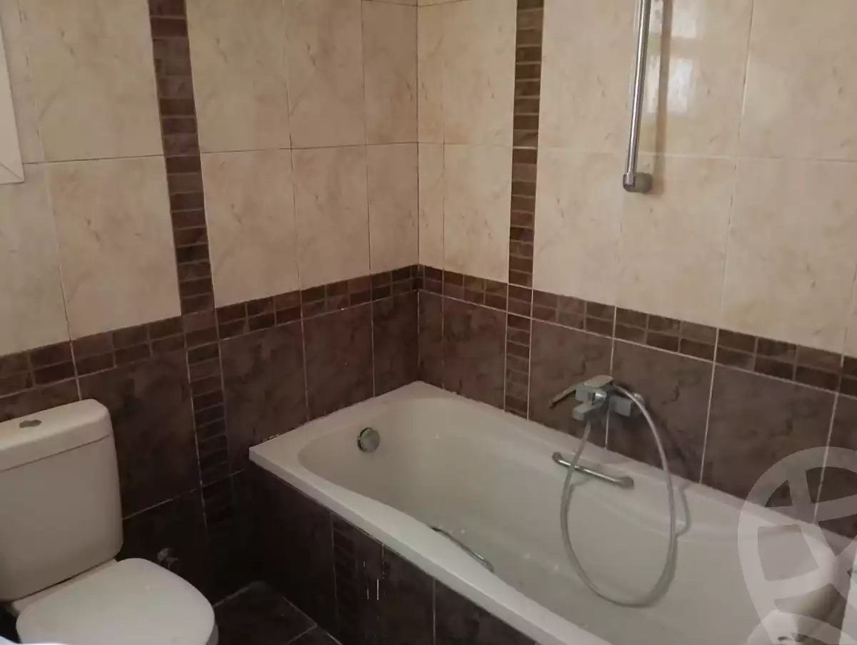 https://aqarmap.com.eg/en/listing/6396918-for-sale-cairo-el-sheikh-zayed-city-compounds-hadayek-el-mohandiseen