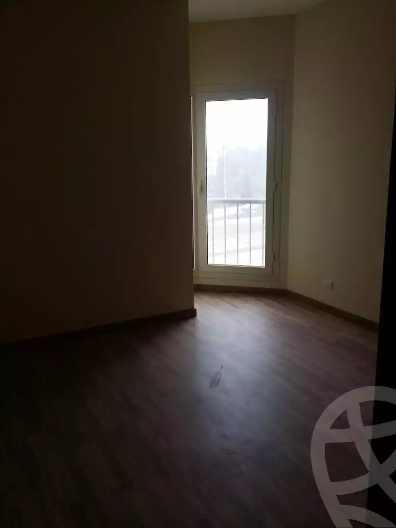 https://aqarmap.com.eg/en/listing/6397480-for-sale-cairo-el-sheikh-zayed-city-compounds-dh-drys