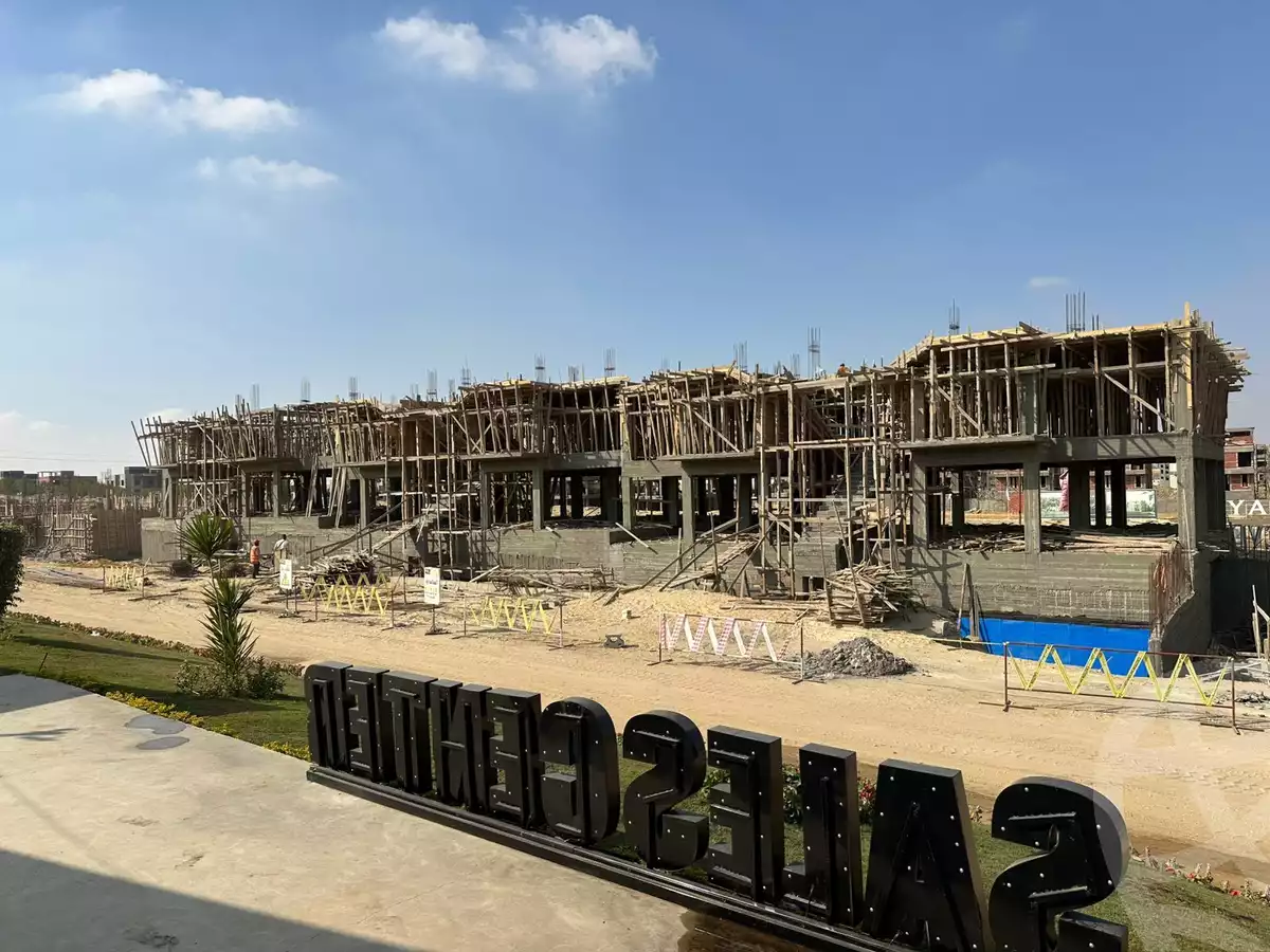 https://aqarmap.com.eg/ar/listing/6397840-for-sale-cairo-el-sheikh-zayed-city-lshykh-zyd-ljdyd-v-levels-compound-dunes