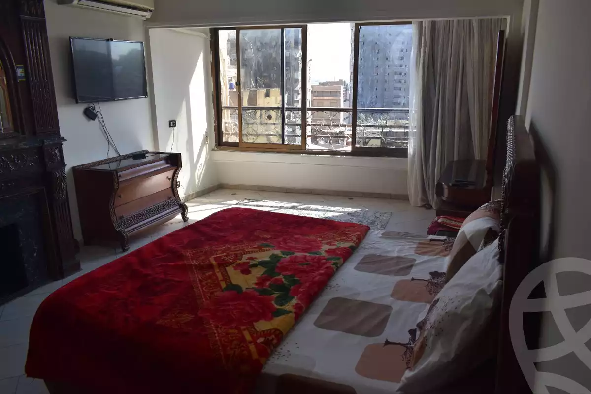 https://aqarmap.com.eg/ar/listing/6402556-for-rent-cairo-garden-city-shr-lqsr-l-yny