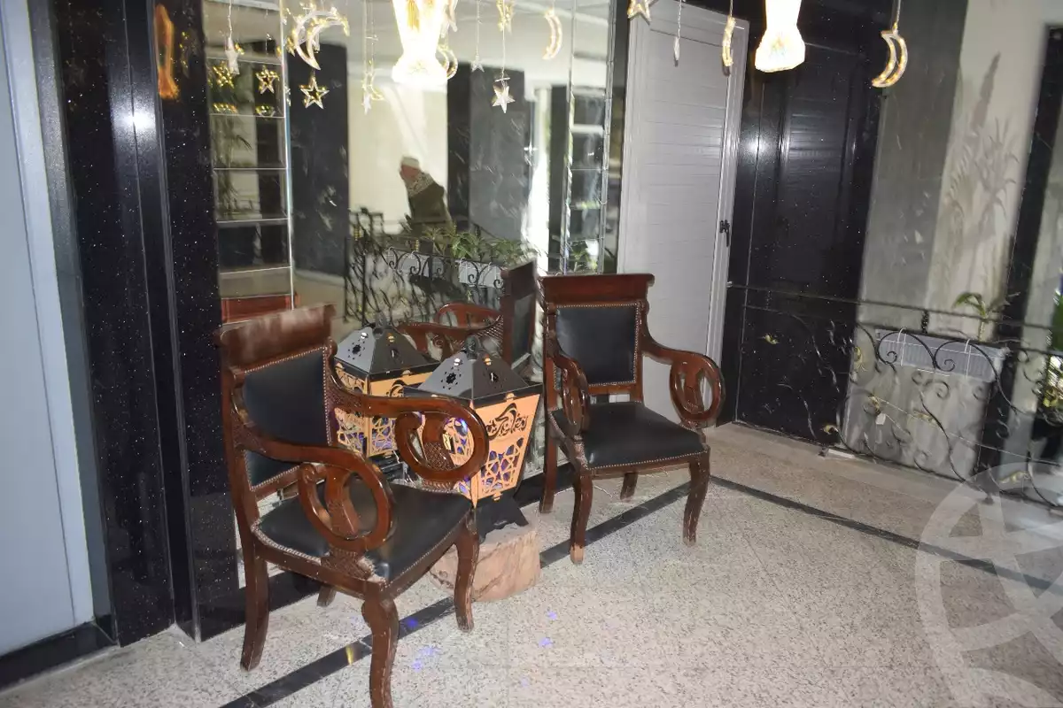 https://aqarmap.com.eg/ar/listing/6402556-for-rent-cairo-garden-city-shr-lqsr-l-yny