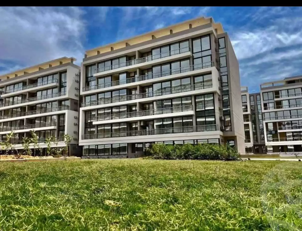 https://aqarmap.com.eg/en/listing/6402633-for-sale-cairo-6th-of-october-hadaeq-october-kmbwnd-fy-hdyq-ktwbr-lake-front
