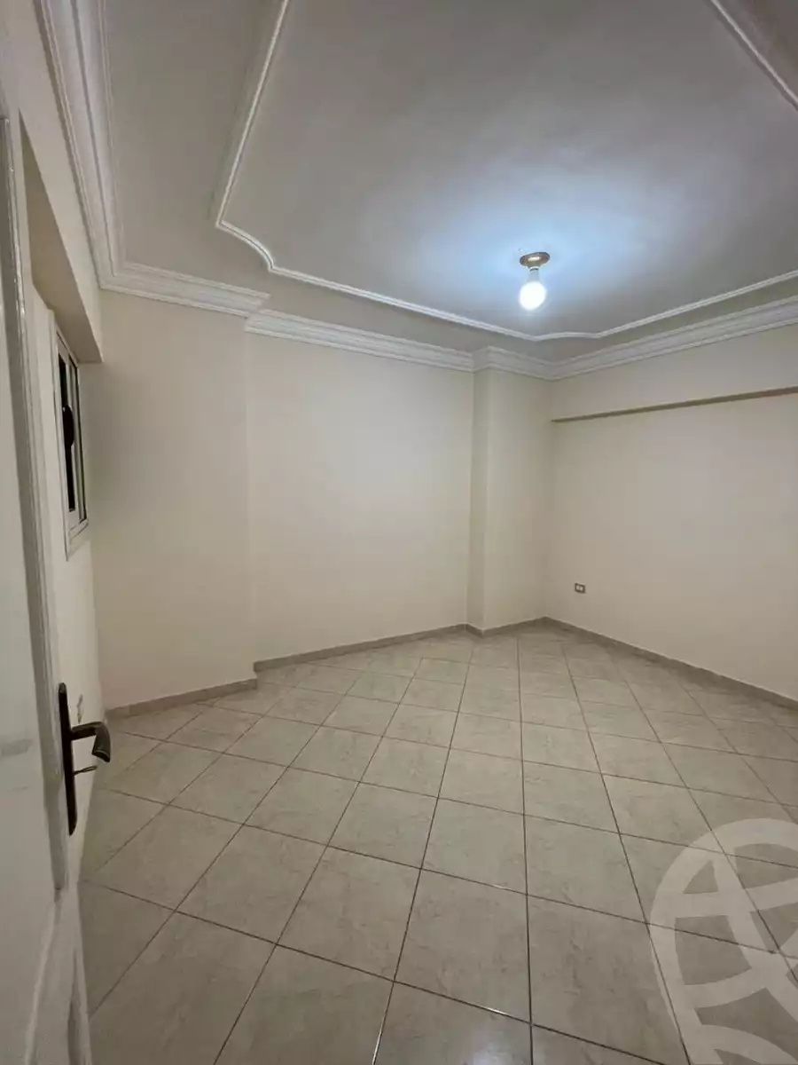 https://aqarmap.com.eg/ar/listing/6403061-for-sale-alexandria-ganaklis-shr-bw-qyr-tryq-lhry