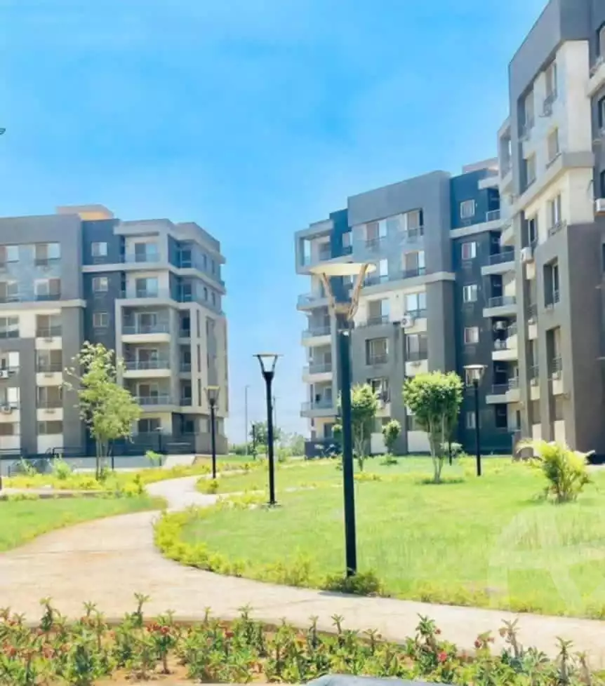 https://aqarmap.com.eg/en/listing/6403437-for-sale-cairo-el-sheikh-zayed-city-compounds-dr-msr