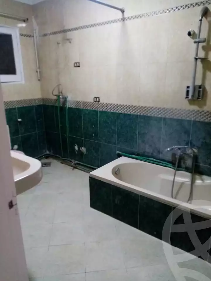https://aqarmap.com.eg/ar/listing/6404356-for-sale-cairo-el-zaytun-lzytwn-lbhry-salim-al-awal-st