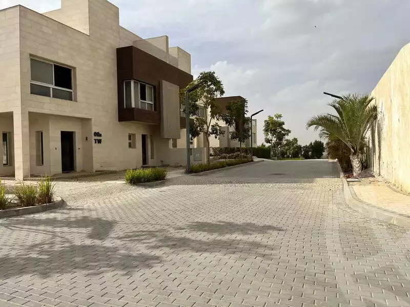 https://aqarmap.com.eg/ar/listing/6406806-for-sale-cairo-6th-of-october-compounds-soleya