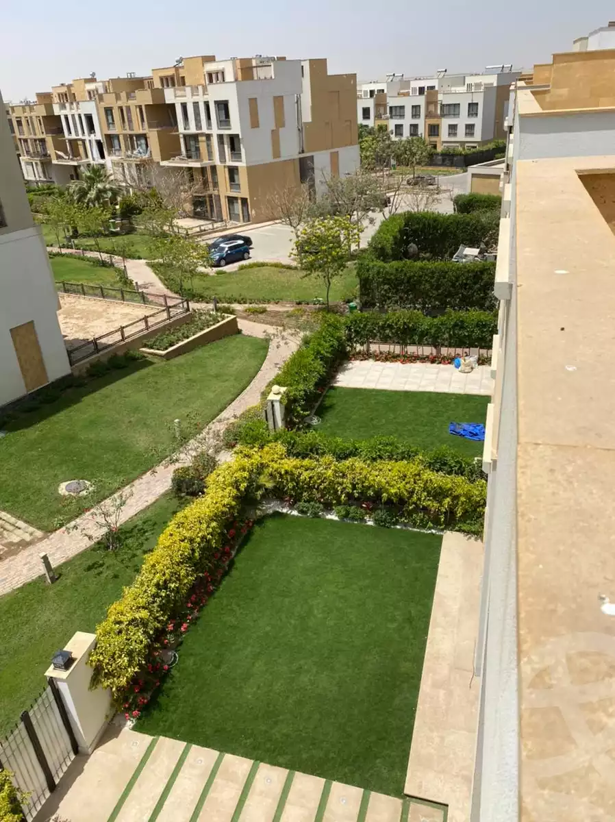 https://aqarmap.com.eg/en/listing/6414369-for-sale-cairo-el-sheikh-zayed-city-compounds-the-courtyard