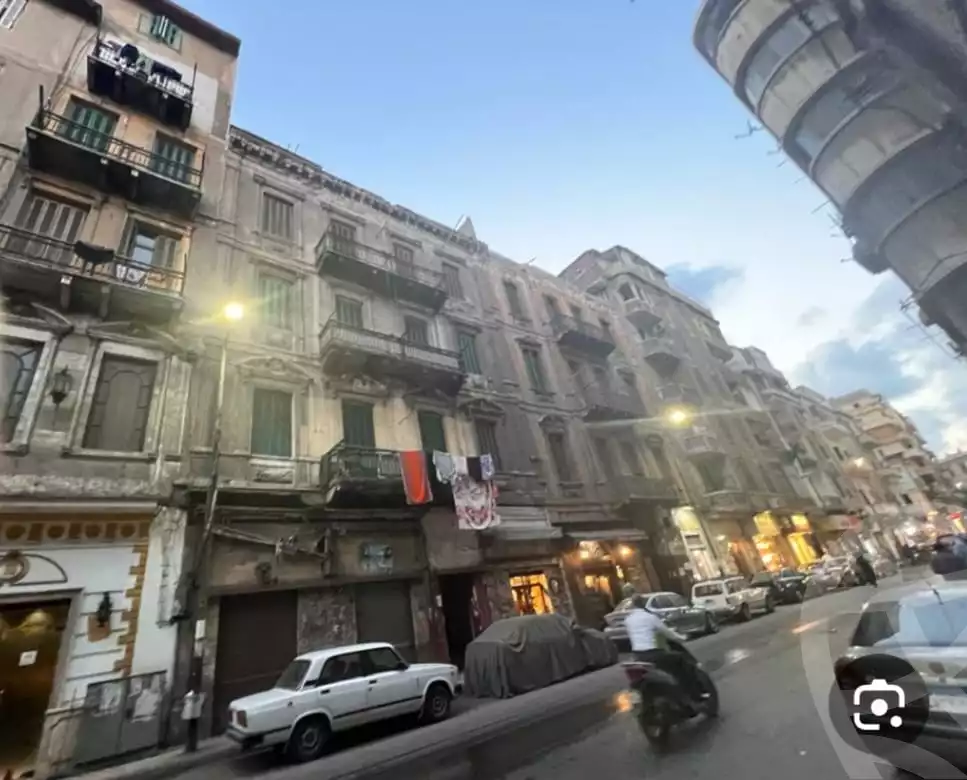 https://aqarmap.com.eg/en/listing/6415302-for-sale-alexandria-kom-el-dikka-el-attarin-mosque-st