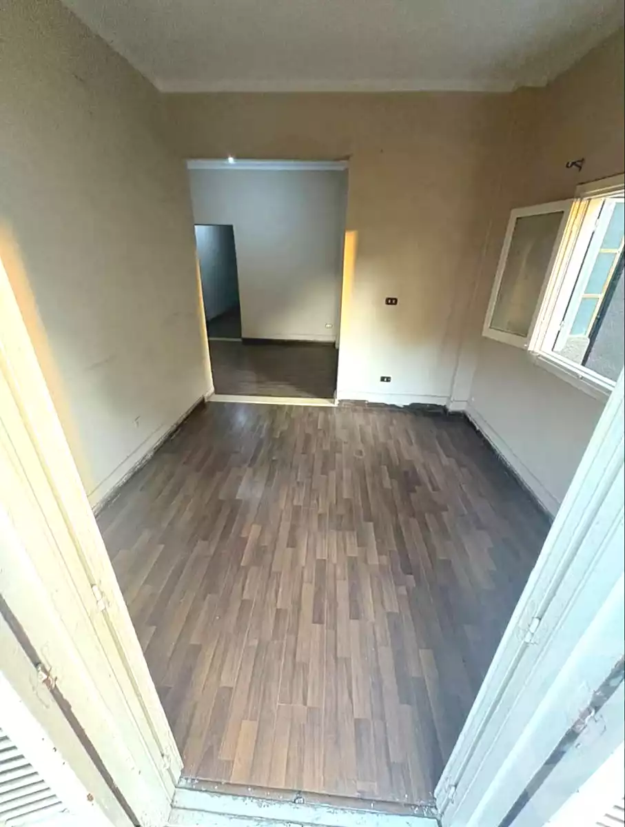 https://aqarmap.com.eg/en/listing/6415767-for-sale-cairo-heliopolis-heliopolis-square-hussein-gad-st