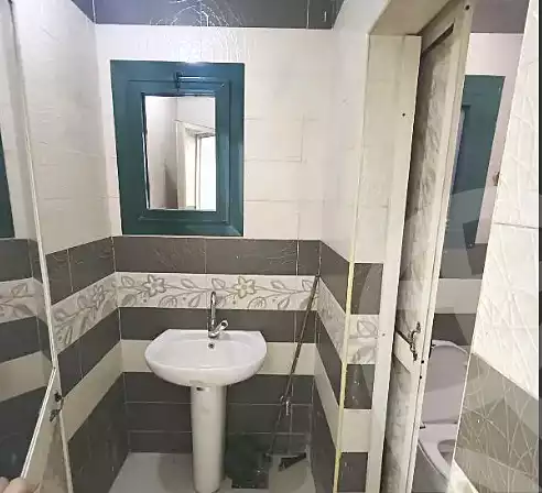 https://aqarmap.com.eg/en/listing/6419545-for-rent-cairo-ljyz-shareaa-morad  charel degol