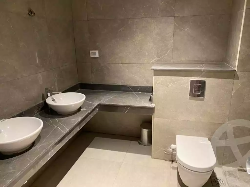 https://aqarmap.com.eg/ar/listing/6425138-for-sale-cairo-el-sheikh-zayed-city-compounds-zyd-wr-llttwyr-z-tower