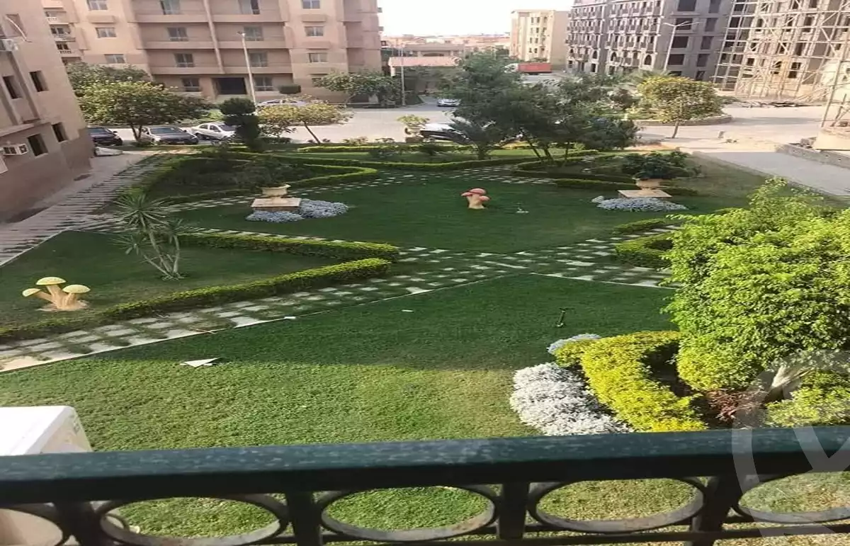 https://aqarmap.com.eg/en/listing/6425397-for-sale-cairo-new-cairo-compounds-el-ashrafia